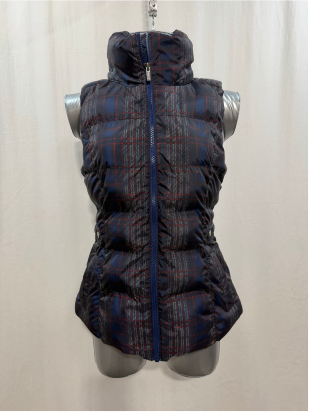 WindRiver Women's Plaid Quilted Puffer Vest Navy Purple Red Size Medium 1954